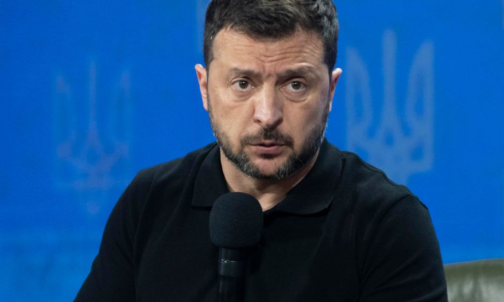 Rússia atacou empresa na região de Dnipro, deixando 5 feridos e 4 mortos, diz Zelensky